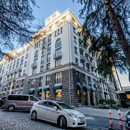 Luxury Apartment In The City Centre Тбилиси Экстерьер фото