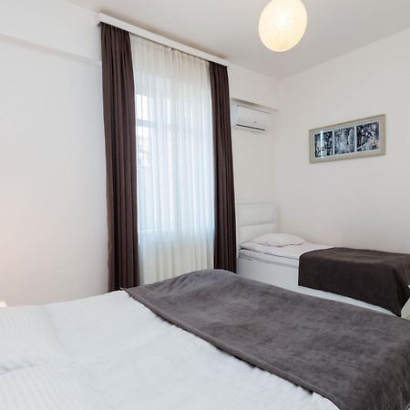 Luxury Apartment In The City Centre Тбилиси Экстерьер фото
