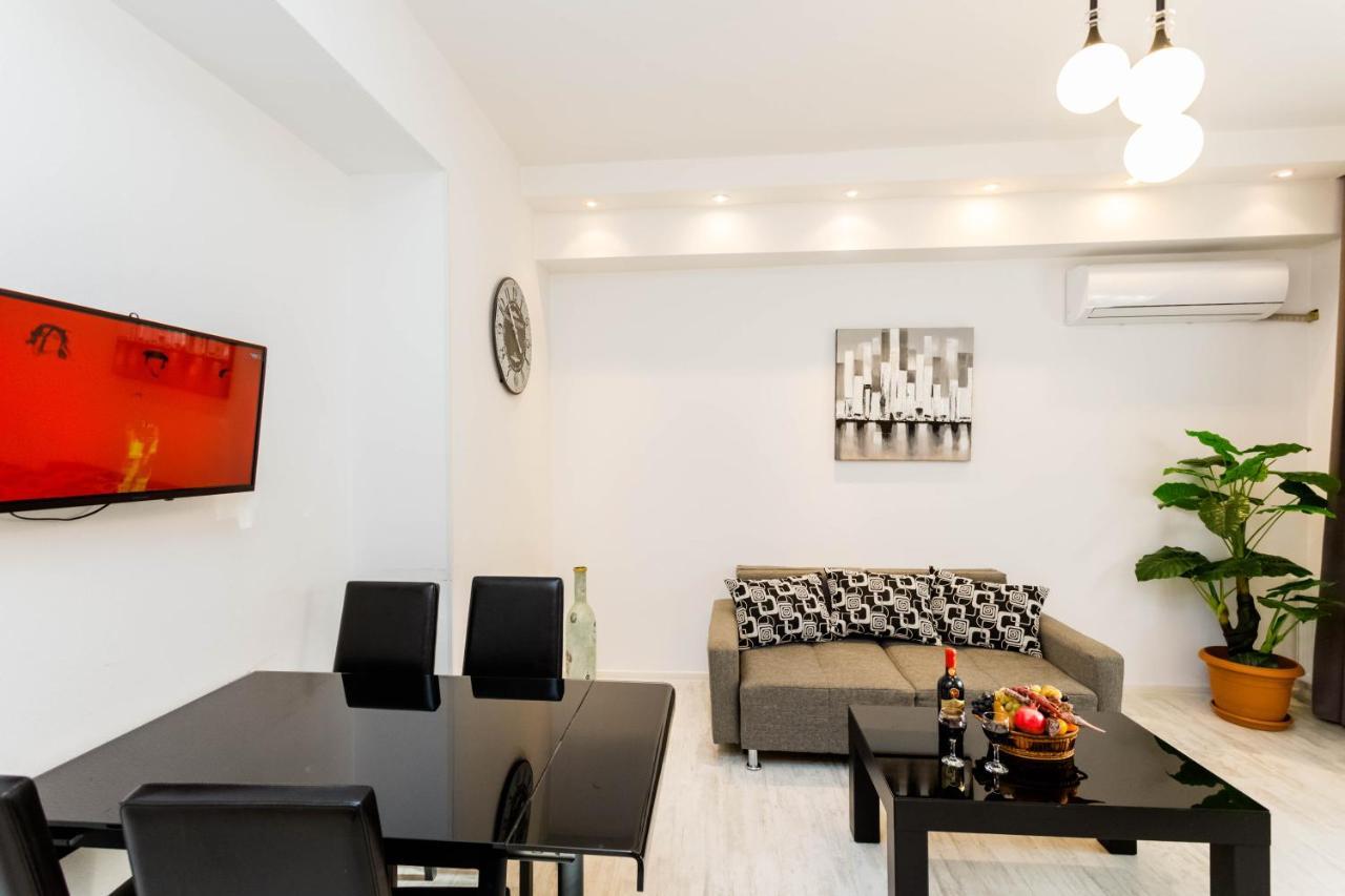 Luxury Apartment In The City Centre Тбилиси Экстерьер фото