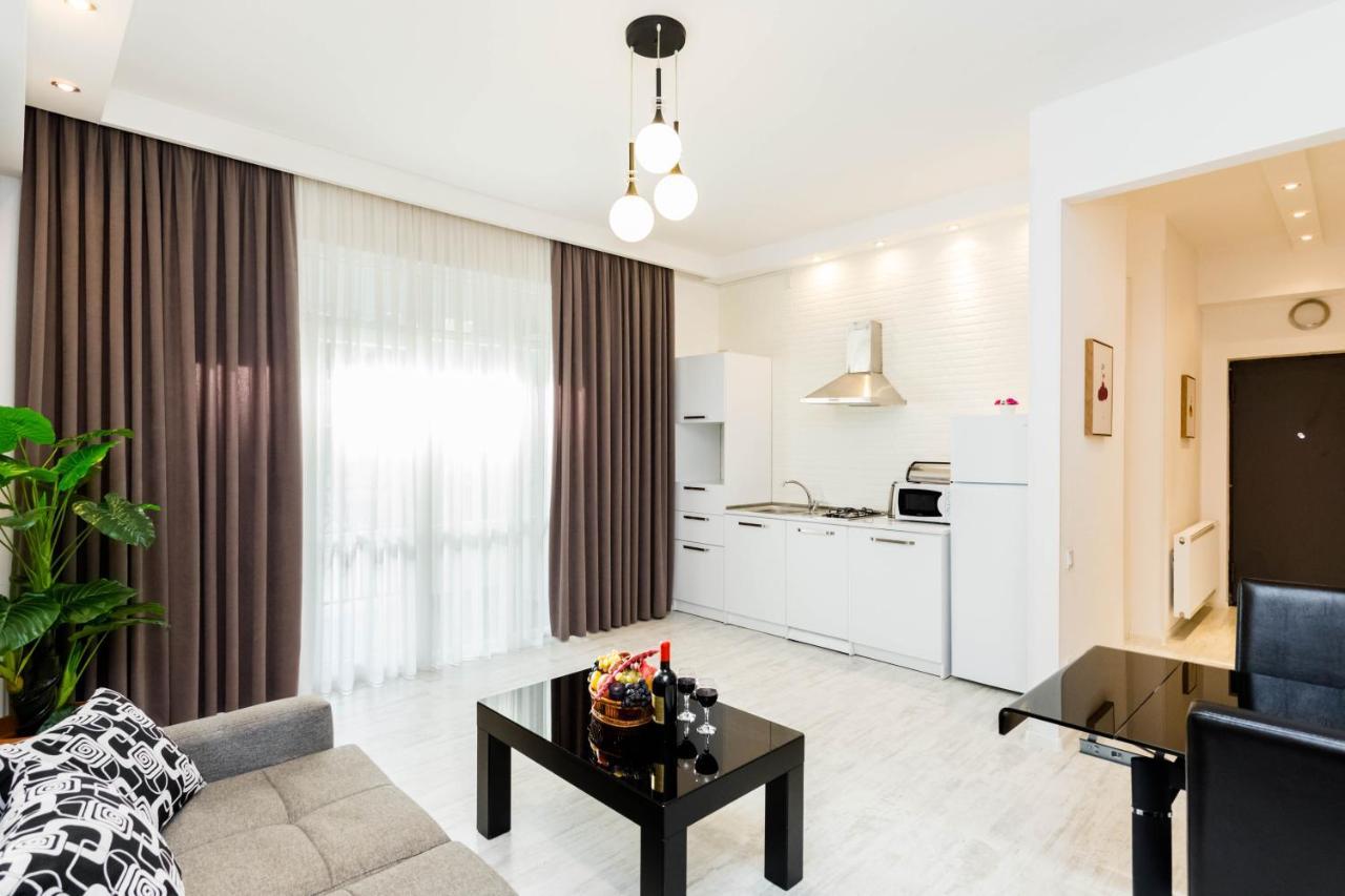 Luxury Apartment In The City Centre Тбилиси Экстерьер фото