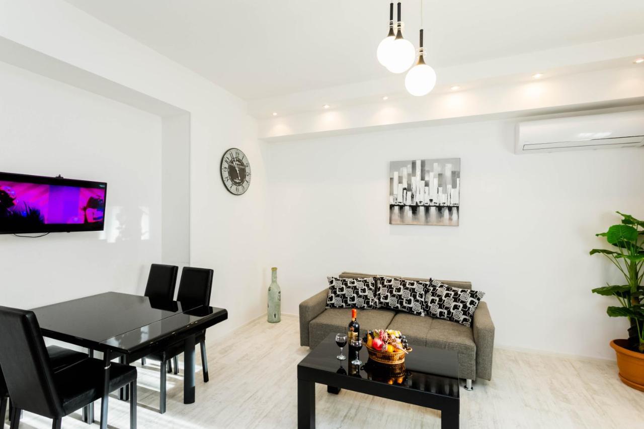 Luxury Apartment In The City Centre Тбилиси Экстерьер фото