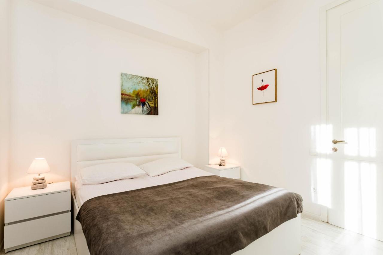 Luxury Apartment In The City Centre Тбилиси Экстерьер фото