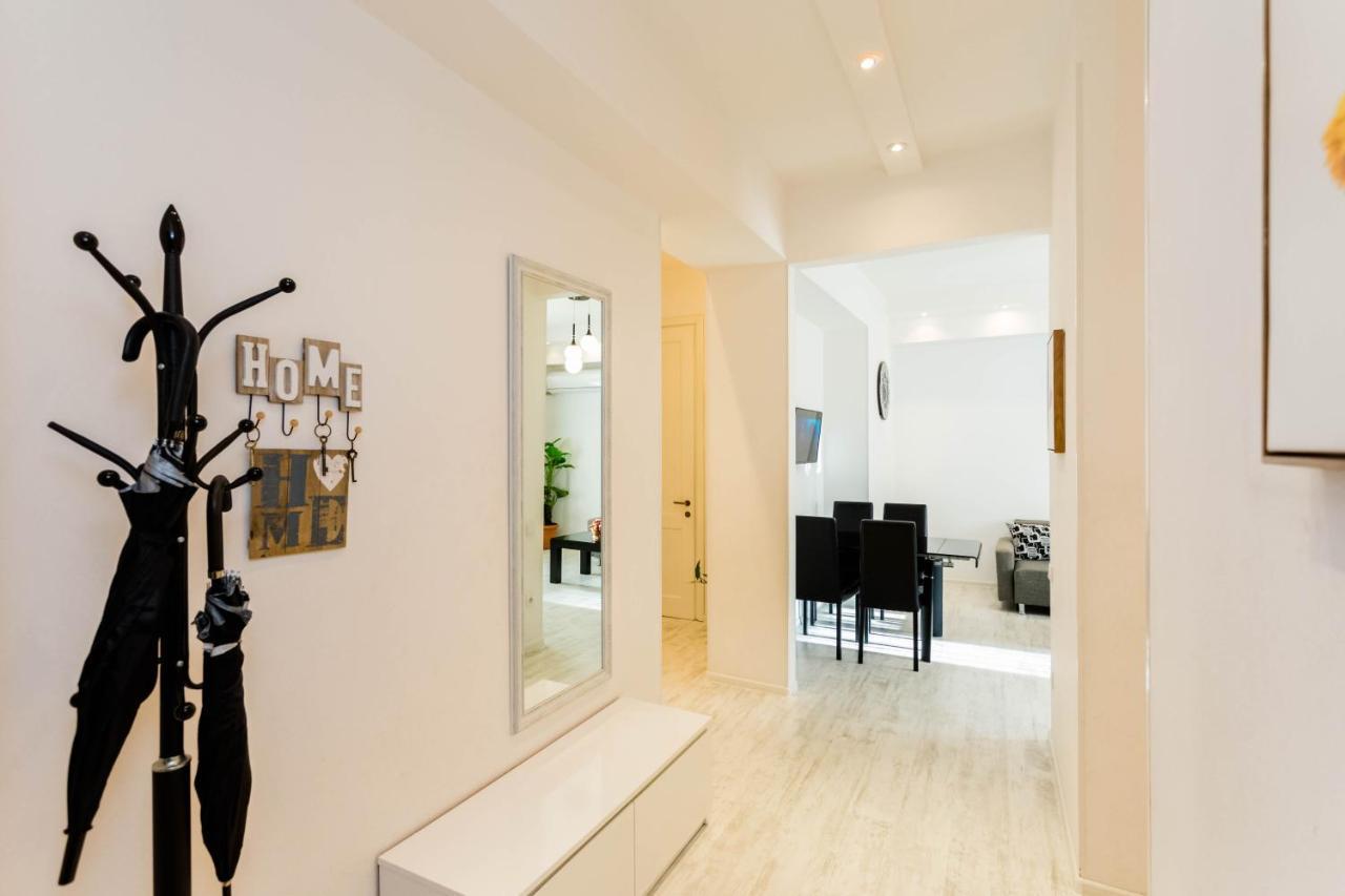 Luxury Apartment In The City Centre Тбилиси Экстерьер фото