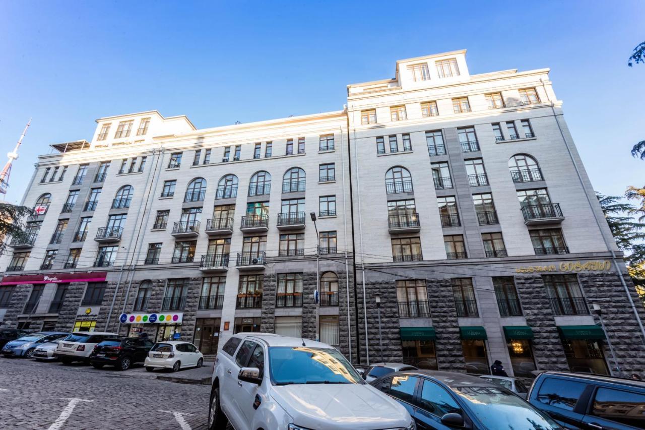 Luxury Apartment In The City Centre Тбилиси Экстерьер фото